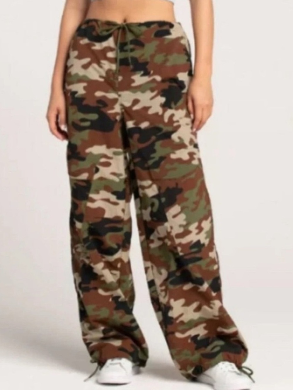 Tinseltown Camo Cargo Hi rise Green/Brown Camouflage Parachute Pants Medium